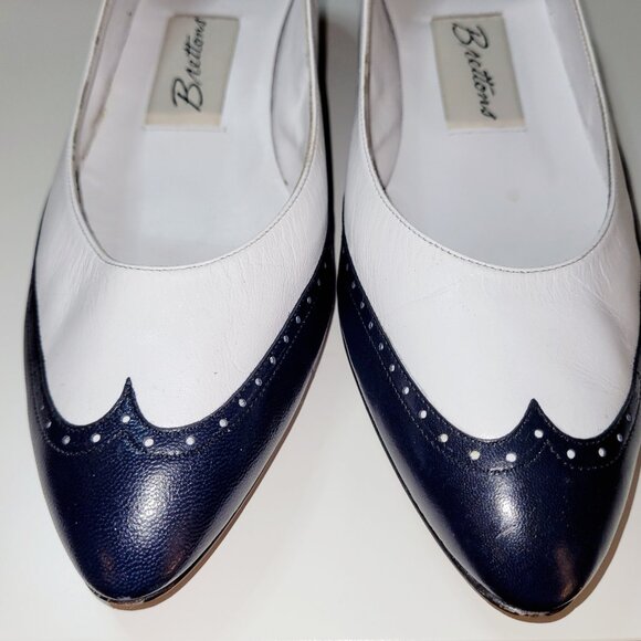 Vintage Bretton's Wingtip Dress Shoes *Mint* Size 9 - Picture 3 of 9